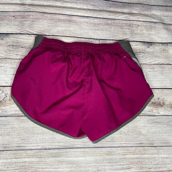 Nike Dri-Fit Shorts Size S - Picture 4 of 5